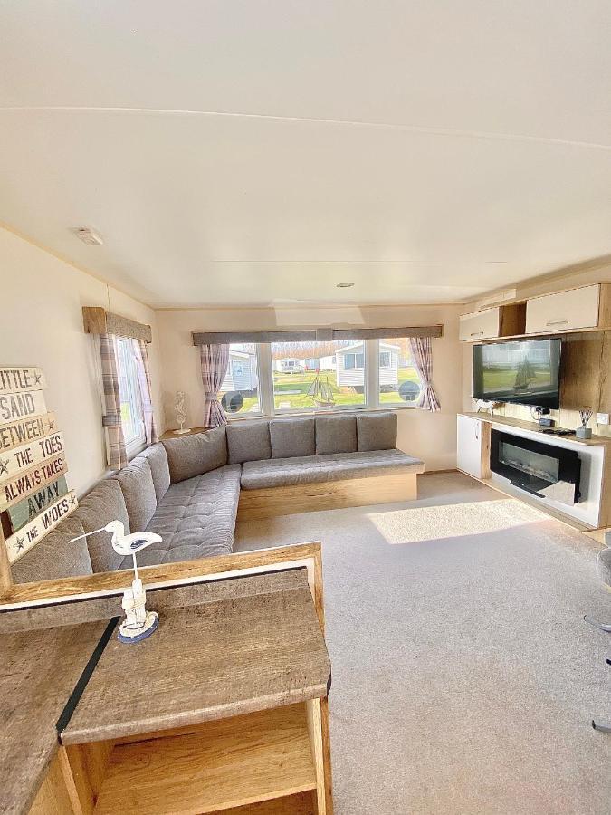 Thorpe Park Cleethorpes Caravan At Lakeside 84 Exterior photo